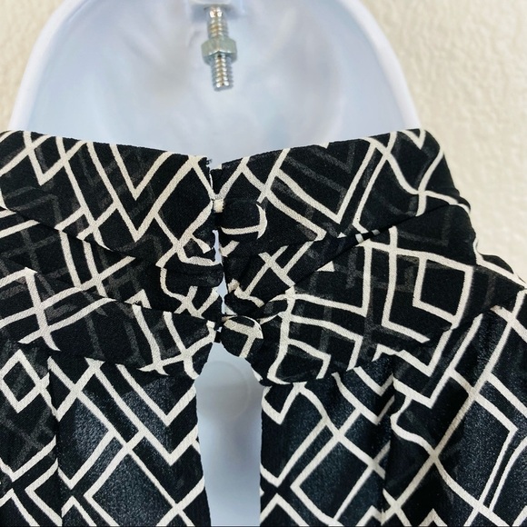 Joie Leikyn B Silk Halter Top Size XS - Picture 8 of 10